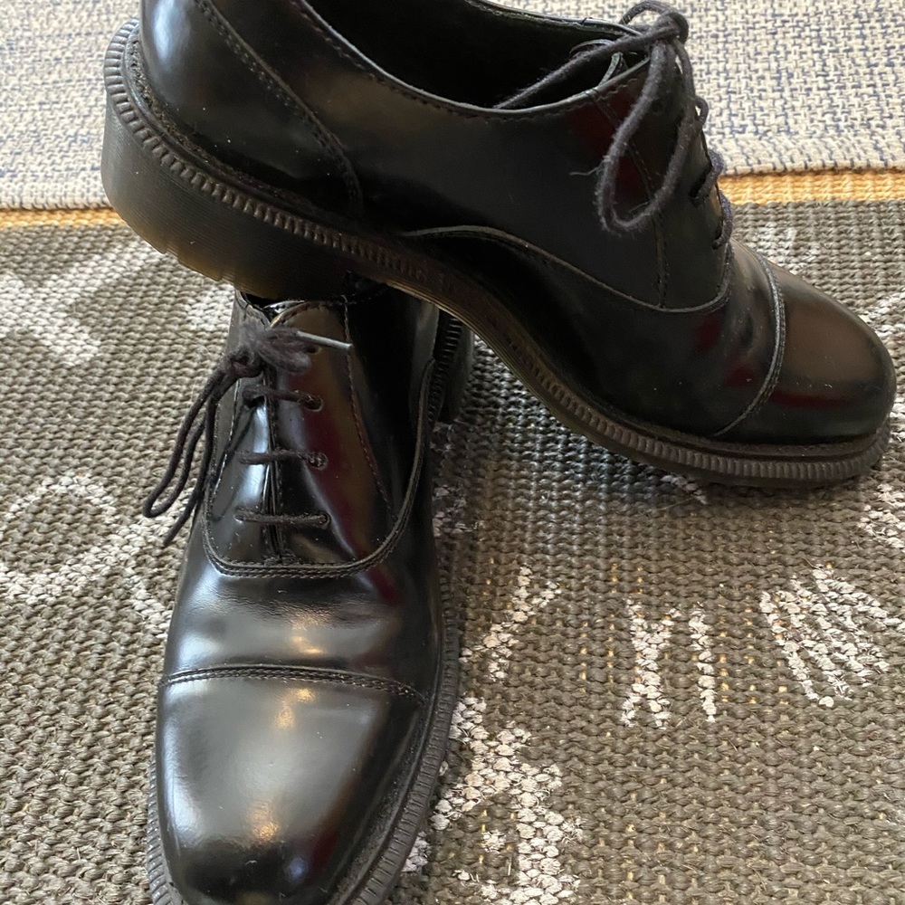 Doc Marten  Henrietta  sz 7  rarely worn